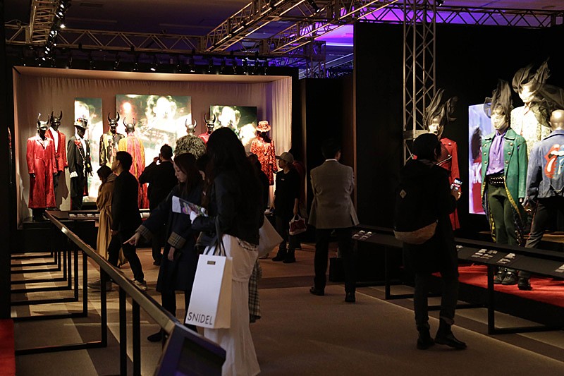 「（C)GEKKO」2枚目/2