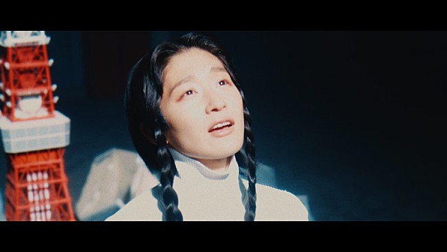 「水曜日のカンパネラ×yahyel、コラボ楽曲「生きろ。」MVで“東京の魔力を、ようやく映像にできた”」1枚目/7