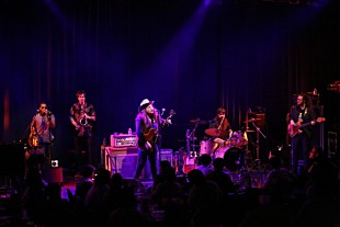 「マーカス・キング・バンド、圧倒的な存在感とグルーヴを見せつけた大阪公演のレポートが到着」