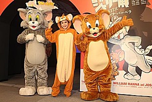 「デヴィ夫人、ネズミの“ジェリ－夫人”に変身　「お仕事だと思えば何でも」」