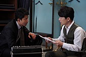 「小栗旬＆星野源が映画初共演、「星野源という素晴らしいアーティストと」「小栗くんと初めてじっくりとお仕事できる」」1枚目/4