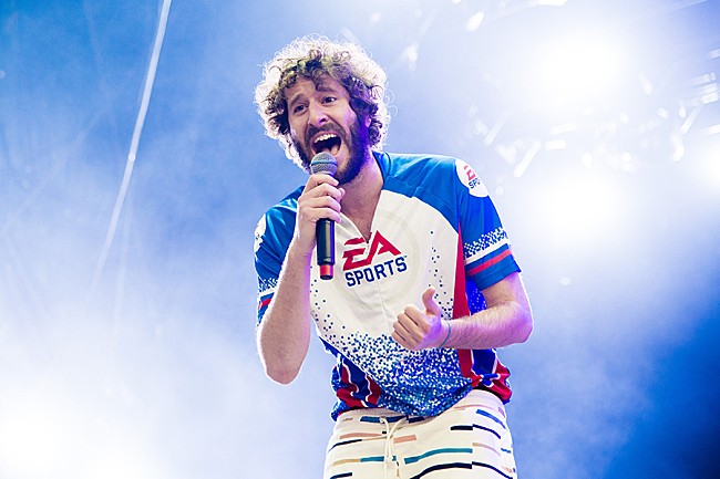 「リル・ディッキー、ジャスティン/アリアナ/エド/ケイティ/スヌープら豪華ゲスト参加の新曲を公開」1枚目/1