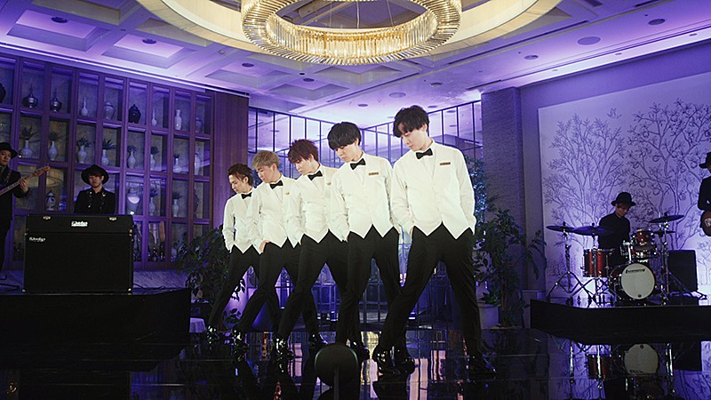 Da-iCEの5人がボーイに、『癒されたい男』主題歌「FAKE ME FAKE ME OUT」MV