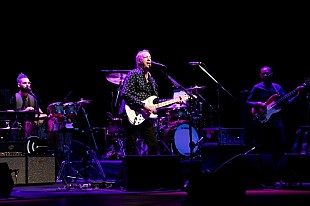 「ボズ・スキャッグス、大盛況の東京公演ライブレポートが到着　新旧織り交ぜたセットリスト」