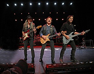 「ドゥービー・ブラザーズ、初期名作完全再現ライブ作品を6月リリースへ」