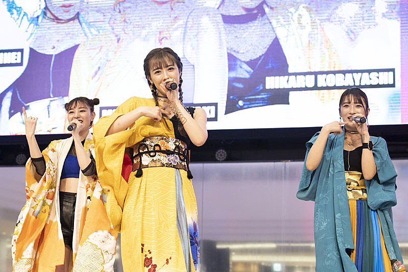 夏焼雅を擁するダンス＆ボーカルグループ、PINK CRES.が1stシングル発売＆記念イベント開催