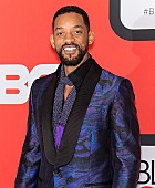 「ウィル・スミス、映画『アラジン』の楽曲の数々を横断歩道で熱演」1枚目/1