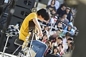 「尾崎世界観、石崎ひゅーい＆崎山蒼志と互いの曲をセッション」1枚目/7
