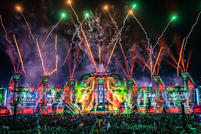 「Calder Wilson for Insomniac Events」5枚目/12