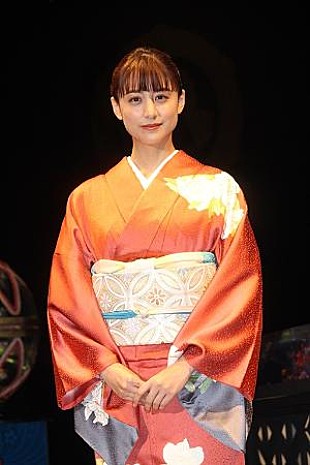「山本美月、“同郷”蒼井優の結婚を祝福　「幸せな家庭を築いてください」」