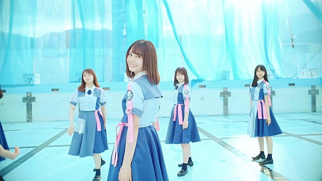 「日向坂46、夏っぽさ満載の新曲「ドレミソラシド」MV公開」1枚目/10