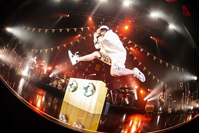 「ビッケブランカ、新木場スタジオコーストでダイナミックなパフォーマンス」1枚目/10