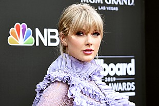 「テイラー・スウィフト、新曲MVのティーザー公開　A・ランバート/R・レイノルズらの出演を予告」