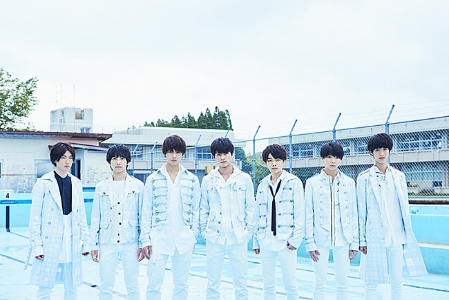 「M!LKがずぶ濡れ＆海辺でダンス、「かすかに、君だった。」MV公開」1枚目/1