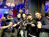 「ゼブラヘッドとbakewallがコラボ、アルバム付きアイテムを限定販売」1枚目/3