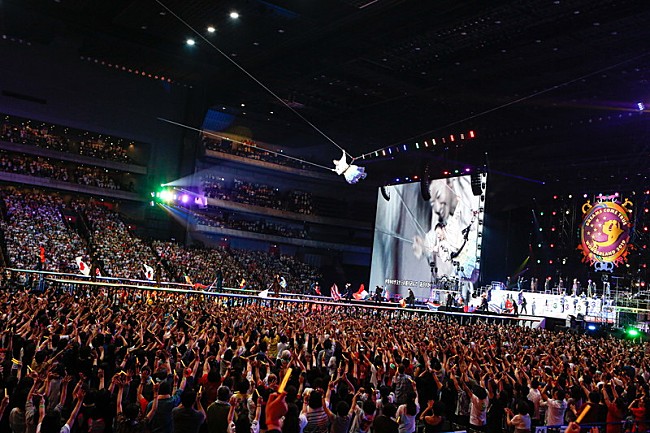 「DREAMS COME TRUE、3Dフライトによる“空飛ぶ吉田美和”と共にドリカムワンダーランド開幕」1枚目/7