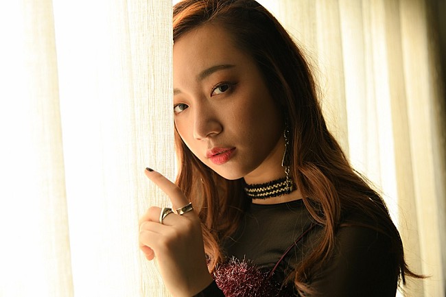 「ジュリア・ウー」3枚目/3