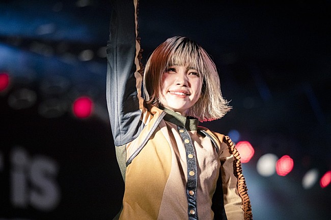 「BiSH」3枚目/11