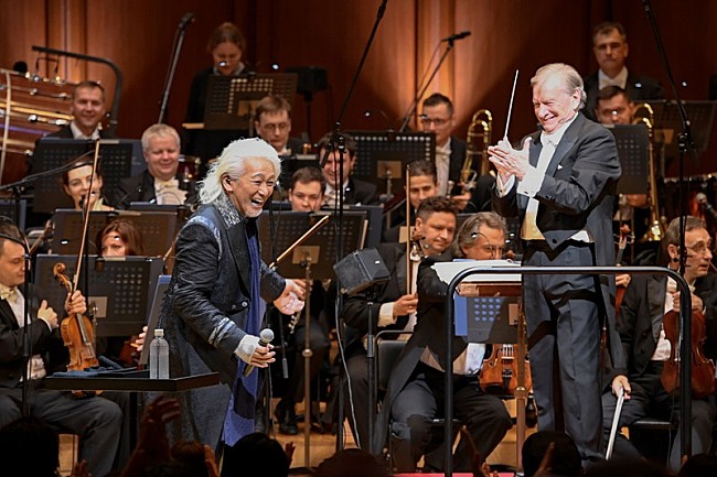 「＜ライブレポート＞玉置浩二がロシア国立交響楽団と初共演、あの伝説的な一夜を振り返る」1枚目/3