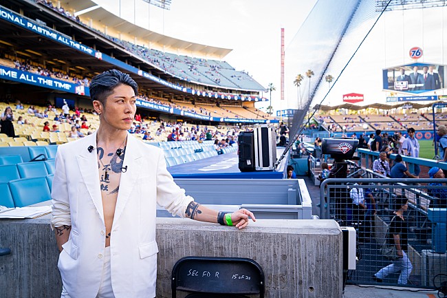 「MIYAVI、ドジャース対エンゼルス試合前にアメリカ国歌＆新曲など演奏」1枚目/27