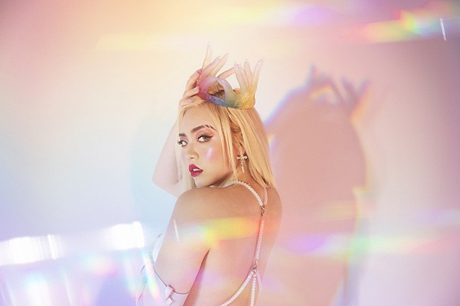 「ちゃんみな、本日発売のアルバム『Never Grow Up』のコンセプトムービーを公開」1枚目/1