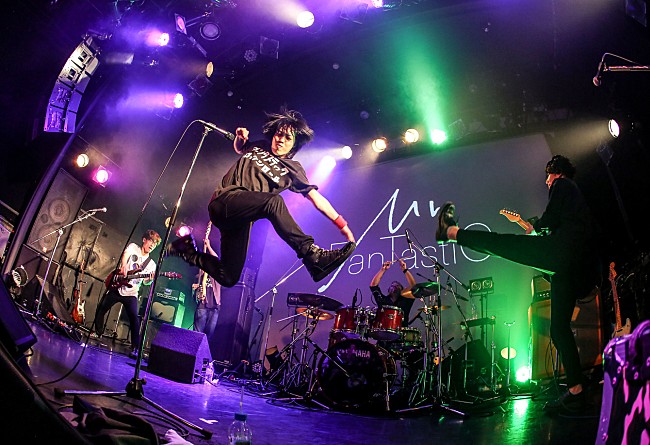 「Mr.FanTastiC「俺らは凄い面倒くさいライブするから」MR.BIGを愛するバンドに若者熱狂の異常事態!? プンプン匂い立つような青春も全肯定」1枚目/14