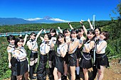 「ハロプロ“令和”初のメジャーデビュー、BEYOOOOONDSが富士山にヒット祈願」1枚目/4