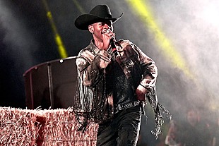 「町から「オールド・タウン・ロード」が消える事件が発生」