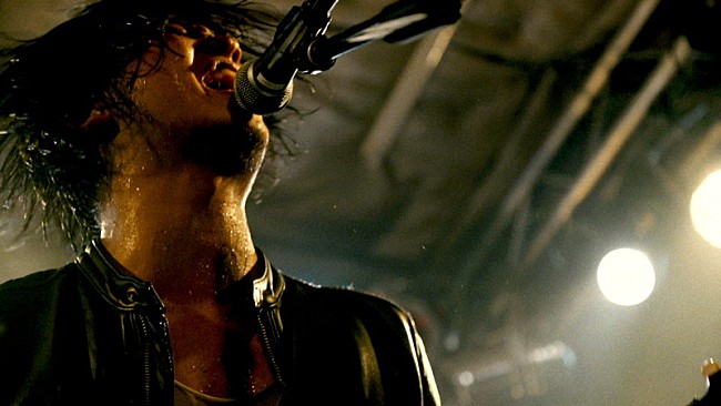 「SIX LOUNGE、新SG『幻影列車』初回盤特典ライブ映像ダイジェスト公開」1枚目/3