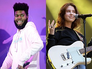 「カリード、クライロの誕生日にエルモの着ぐるみ姿でサプライズ」