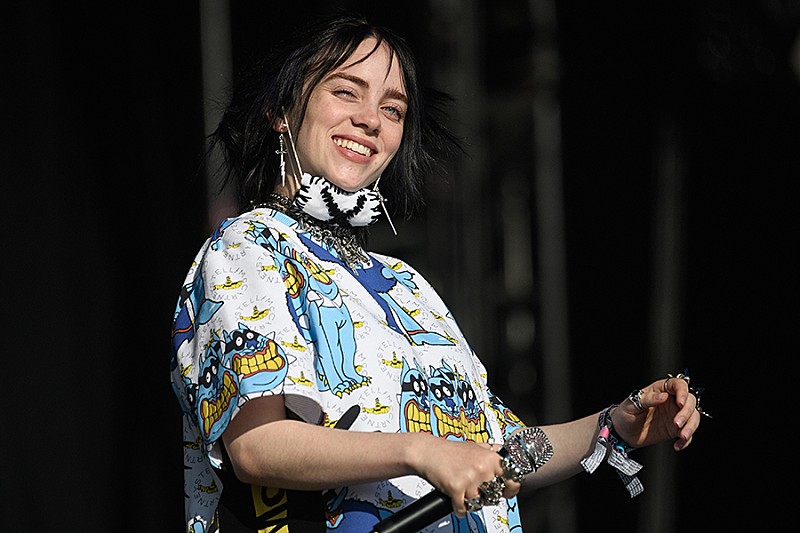 ビリー・アイリッシュ、スペインのコンサートがVR配信へ