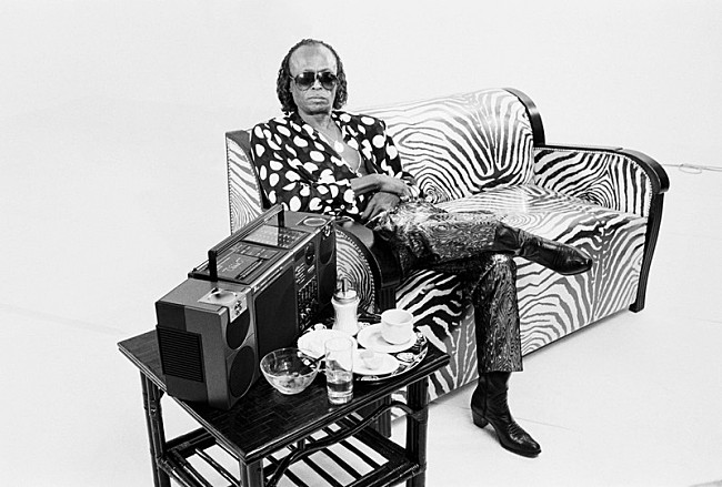 「マイルス・デイヴィス、AL『ラバーバンド』発売記念ミニ・ドキュメンタリー映像公開」1枚目/2