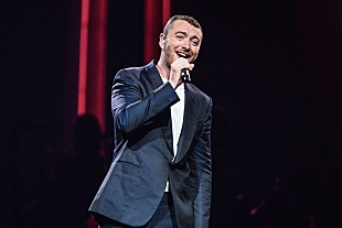 「サム・スミス、「ステイ・ウィズ・ミー」のストリーミング数10億回突破に喜ぶ」