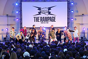 「THE RAMPAGEが5年の時を経て思い出のステージに登場、5周年の記念日をお祝いするフリーライブを開催」