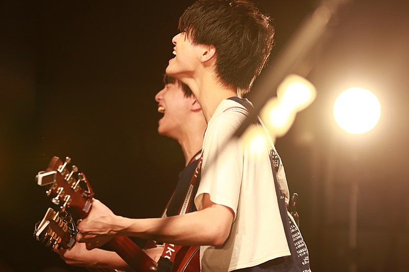 さくらしめじ、会場を感動で泣かせた全国ツアー追加公演「もっともっと一緒に青春していきたい」