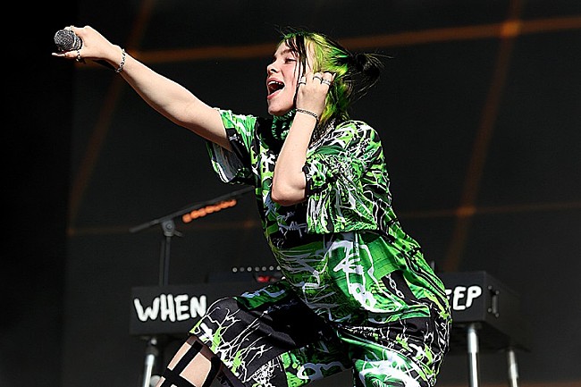 「ビリー・アイリッシュ、『ザ・トゥナイト・ショー』で『サタデー・ナイト・ライブ』のセット・リストを明かす」1枚目/1