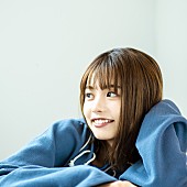 「足立佳奈、配信限定SG『Call me』『面影』2曲同時リリース決定」1枚目/2