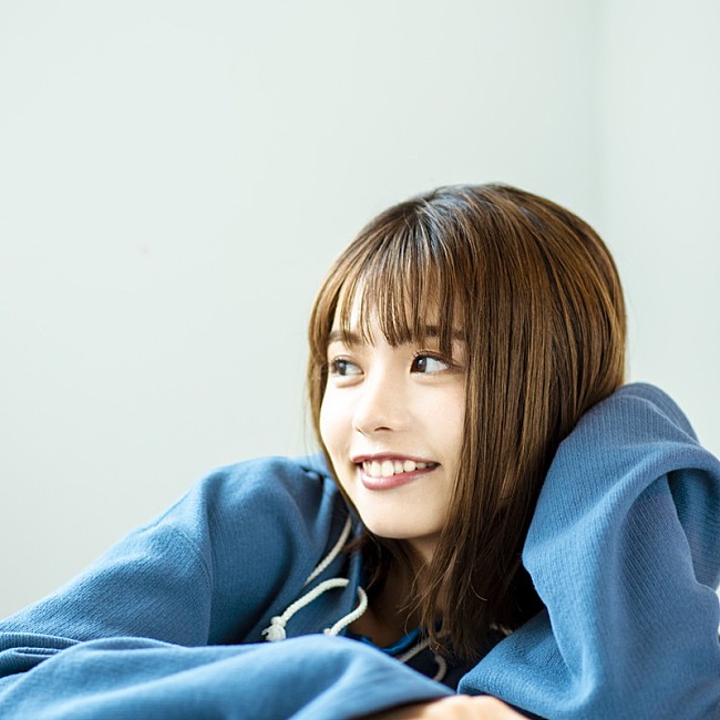 「足立佳奈、配信限定SG『Call me』『面影』2曲同時リリース決定」1枚目/2