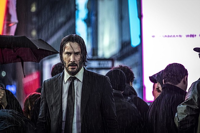 「キアヌ・リーブスが盗んだバイクで走りだす『ジョン・ウィック』本編シーン公開」1枚目/4