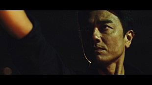 「長澤知之が10/2にニューアルバム『SLASH』をリリース　“UFOコンタクター”原田龍二が出演するMVも公開」