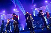 「BiSH、全国ホールツアー初日「サーカス団」衣装で全力パフォーマンス」1枚目/7