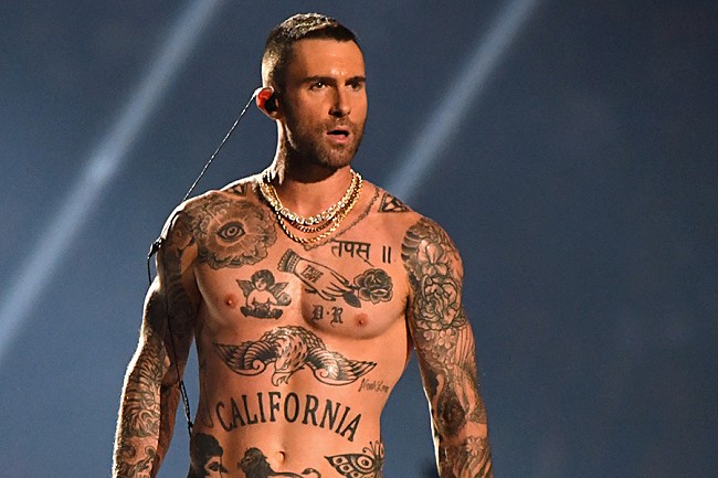 「マルーン5、新曲「Memories」MVを亡きマネージャーへ捧げる」1枚目/1