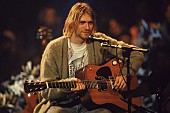 「故カート・コバーン、『MTV Unplugged』で着用のオリーブ色のカーディガンがオークションに」1枚目/1