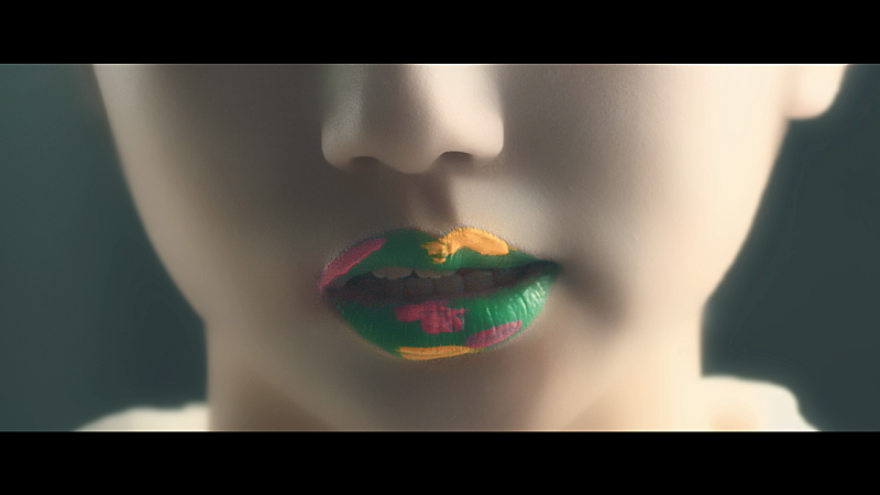 GANG PARADE、新曲「らびゅ」MVで“唇の化身”を崇めて踊る