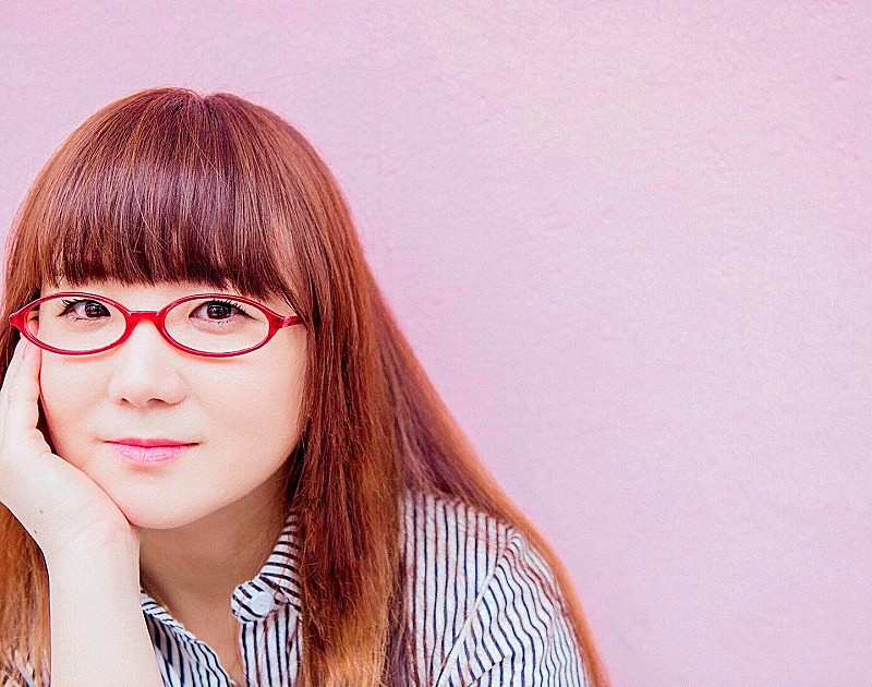 奥華子、15周年記念ベストアルバムより新曲「はなびら」ラジオ初解禁＆フリーライブ開催決定