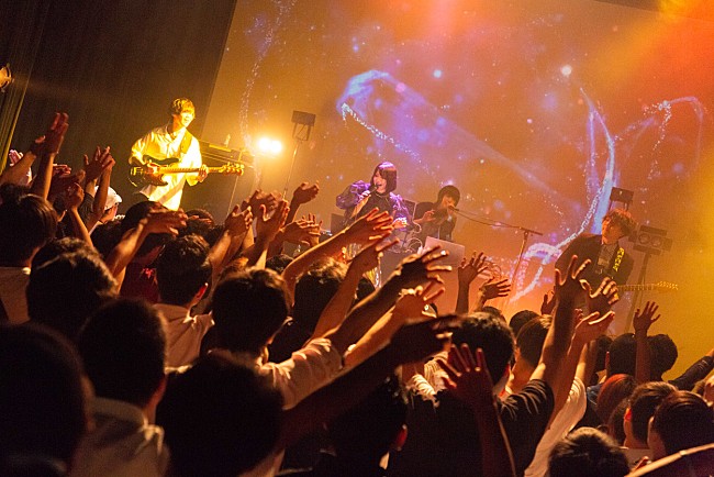 「ORESAMA、敬愛するDE DE MOUSEや☆Taku Takahashi（m-flo）と渋谷でダンス！ 12/6ワンマン発表も」1枚目/12