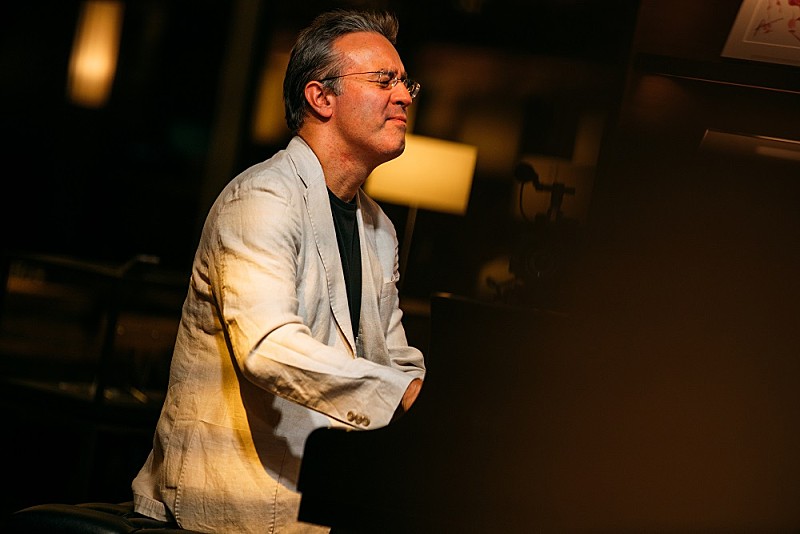 「「ルールは“自分が大好きな曲しか演奏しない”こと」-  ヴォロディンが語り、ロシアン・ピアニズムを肌で感じるナイトラウンジ【THE NIGHTCAP】が代官山 蔦屋書店で開催」1枚目/12