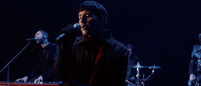 「ブリング・ミー・ザ・ホライズン出演、ソニー最新スマホ『Xperia 5』新CM公開」1枚目/9