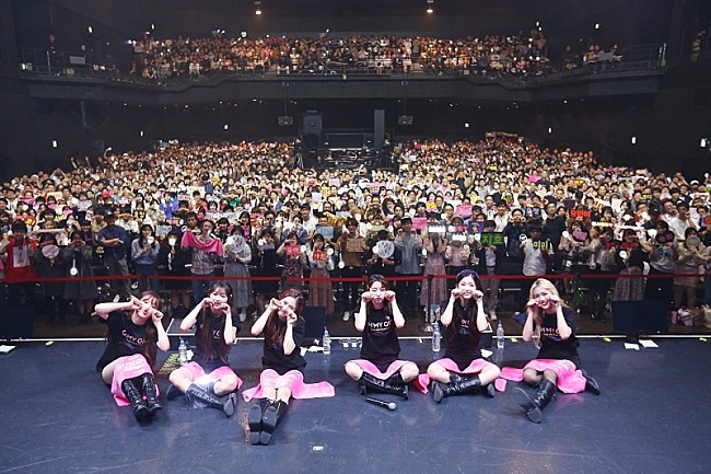 「OH MY GIRL、ツアーファイナルで2020年1月に追加公演開催を発表」1枚目/3