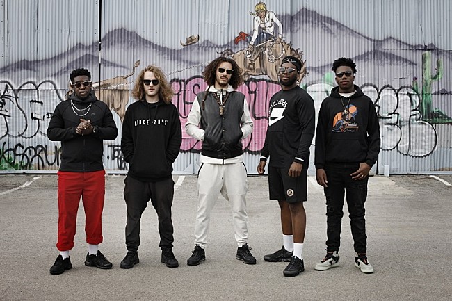 「UKジャズ・シーンを牽引する注目バンド=エズラ・コレクティヴ、2020年2月に東阪来日ツアー決定」1枚目/1